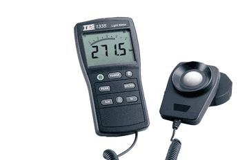 法國CA 811數(shù)字照度計