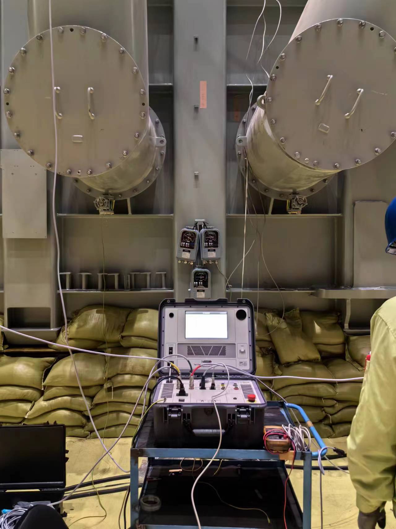 TWA500<a href='http://www.tianyi777.com/Cpzx/bianyaqiceshiyi/dvpowertrt.html'>三相變壓器</a>有載分接開關(guān)測試儀