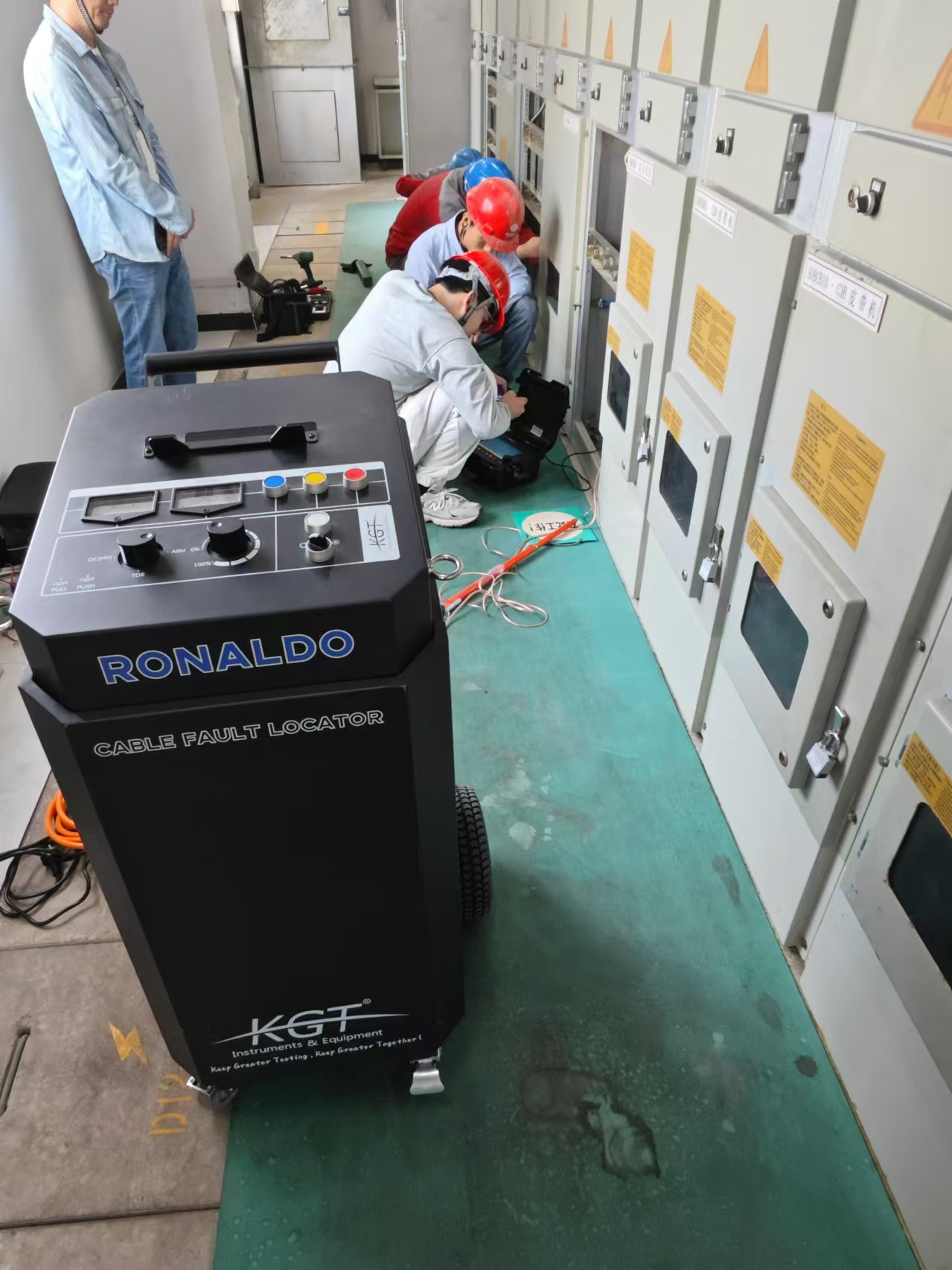 <a href='http://www.tianyi777.com/Ppzq/ersted.html'>電纜故障定位儀</a>檢測現(xiàn)場 <a href='http://www.tianyi777.com/Ppzq/ersted.html'>電纜故障定位儀</a>檢測現(xiàn)場