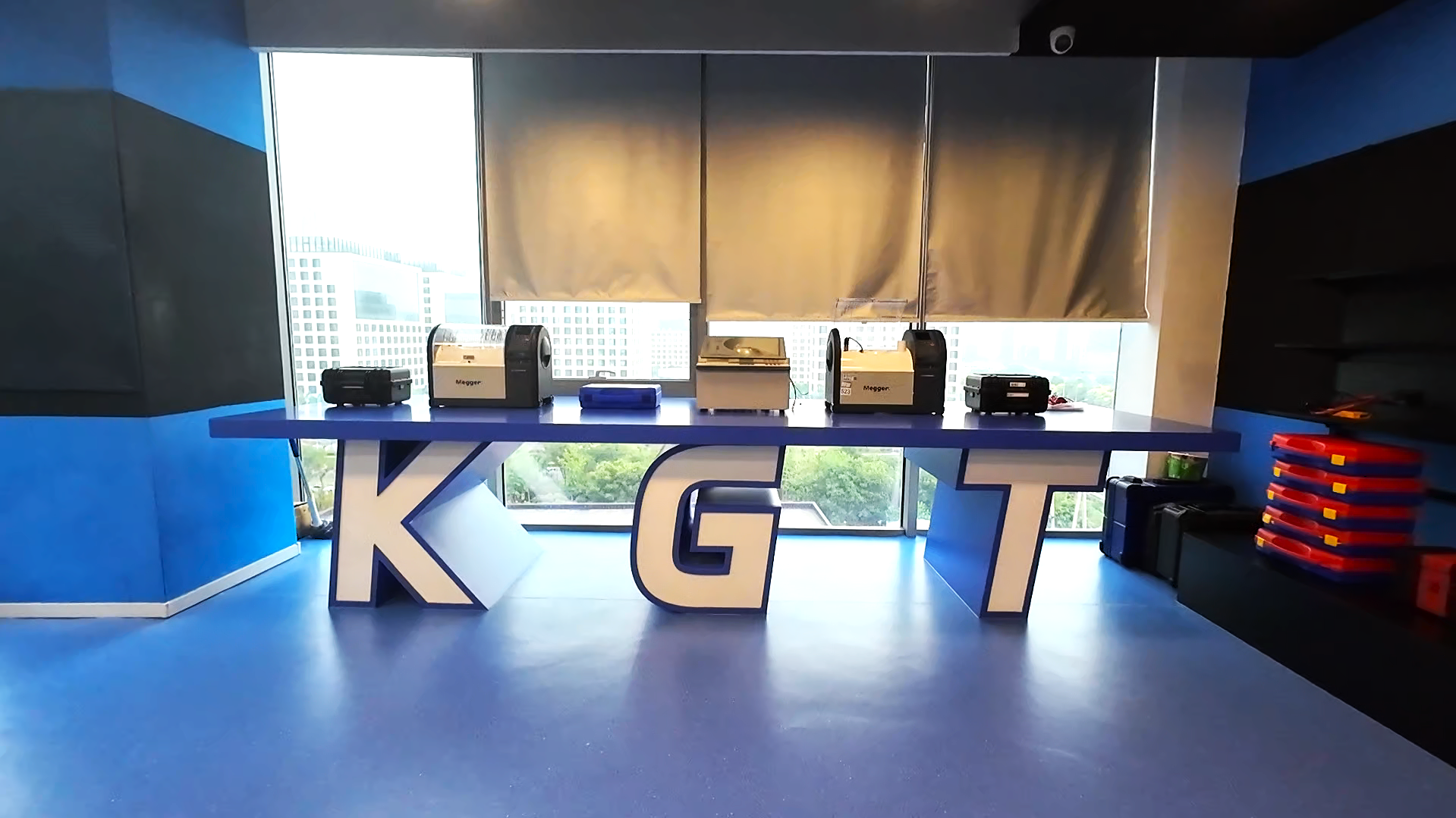 智能精密冷鏡式露點(diǎn)儀