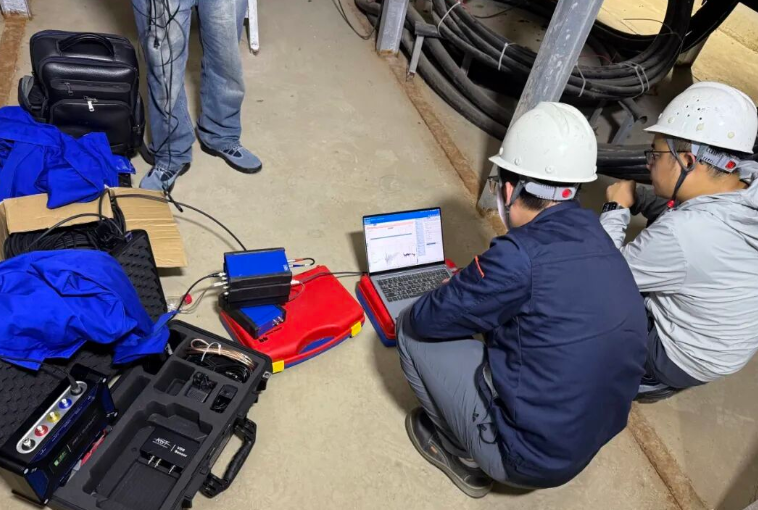 高頻電纜局放測(cè)試儀在電力測(cè)試現(xiàn)場(chǎng)